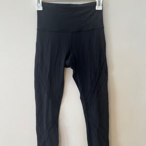 Lululemon mesh detailed leggings